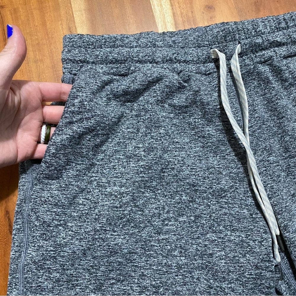 Vuori Gray Heather Performance Jogger - Picture 2 of 5